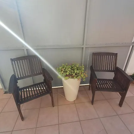 Turistico Adelaide דירה פיומיצ'ינו